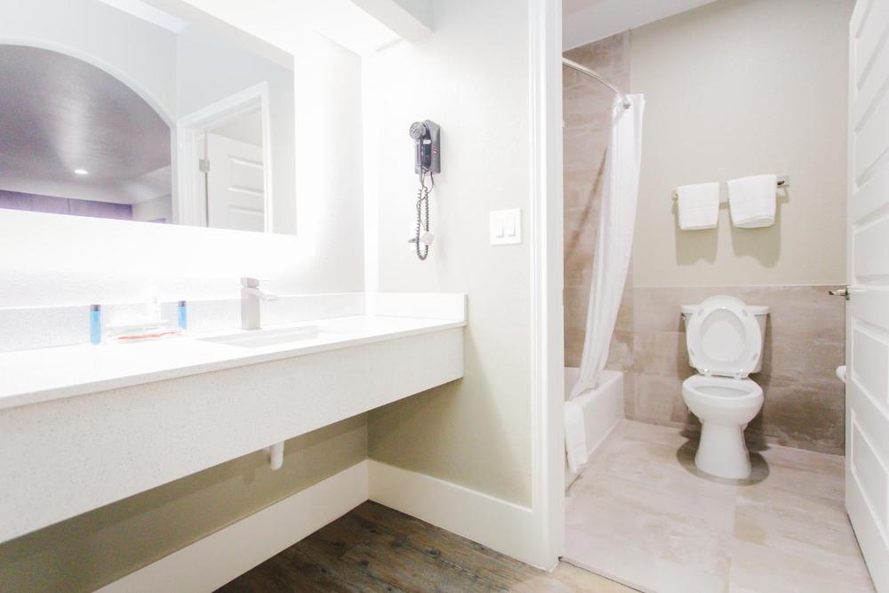 Superior Queen Room with Two Queen Beds interior